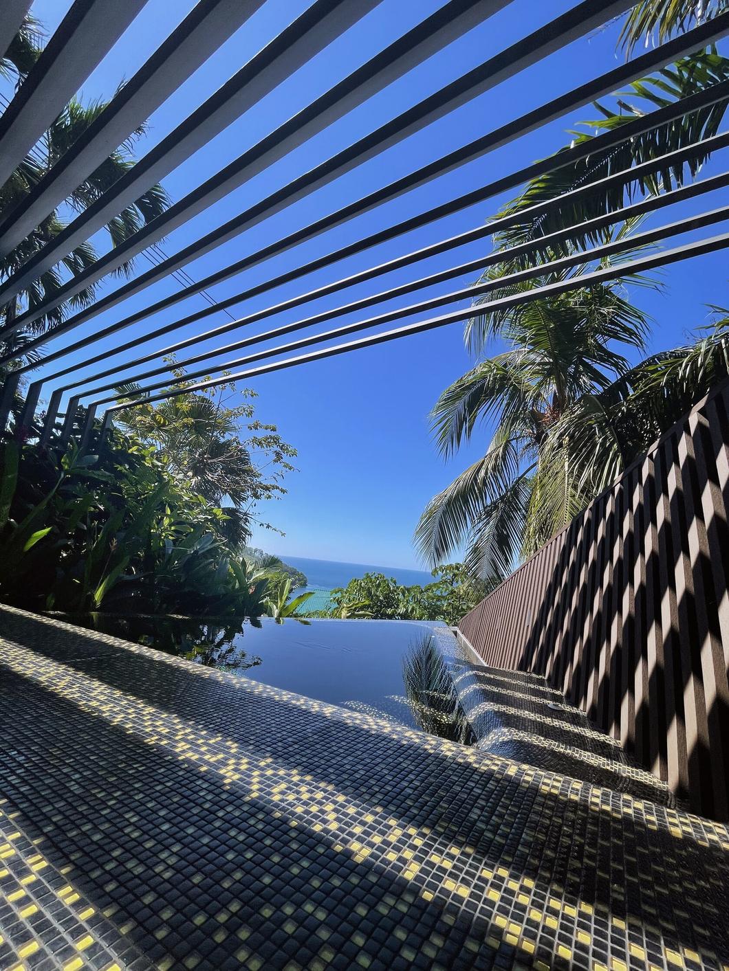 Honeymoon Junior Pool Villa, the pool under the pergola, Hotel Makanda, Manuel Antonio