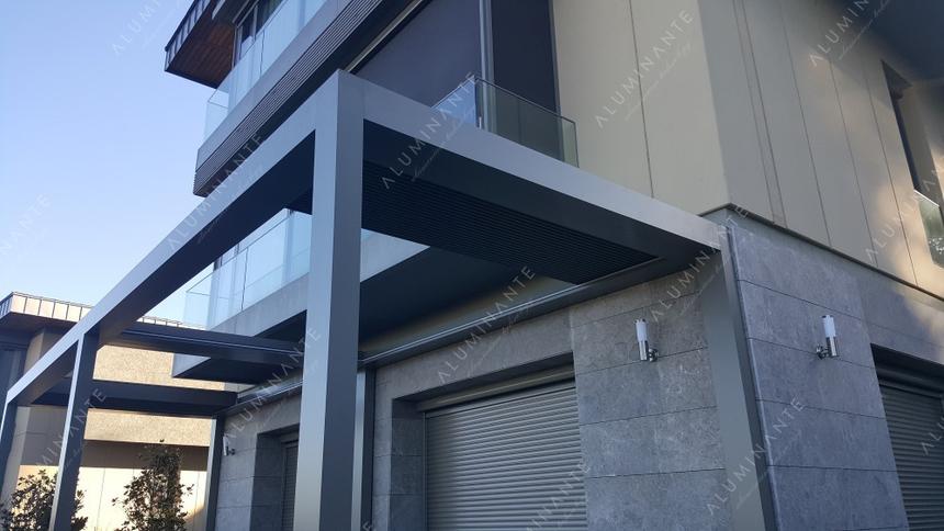 Wall-mounted ACURA louvered pergola 8&nbsp;×&nbsp;2.5 m, photo 9