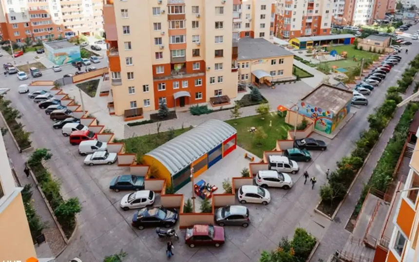 ЖК Радужний — територія житлового масиву