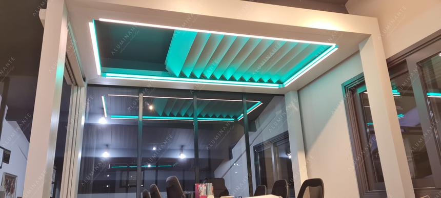 Showroom sample of the new Q24 pergola