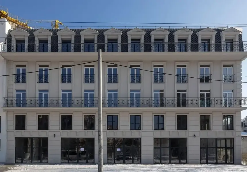 ЖК RUE MÉNARS — фасад житлового комплексу бізнес-класу в Одесі