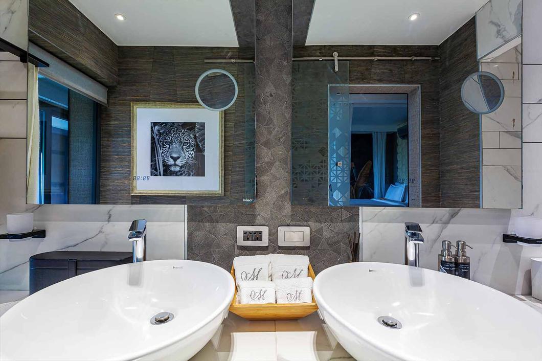 Tropical Suite, double vanity, Hotel Makanda, Manuel Antonio