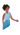 Dunkelhäutige Frau in blauem Kleid 
