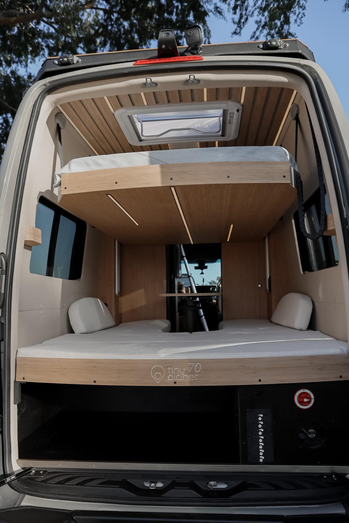 Motorized lift bed