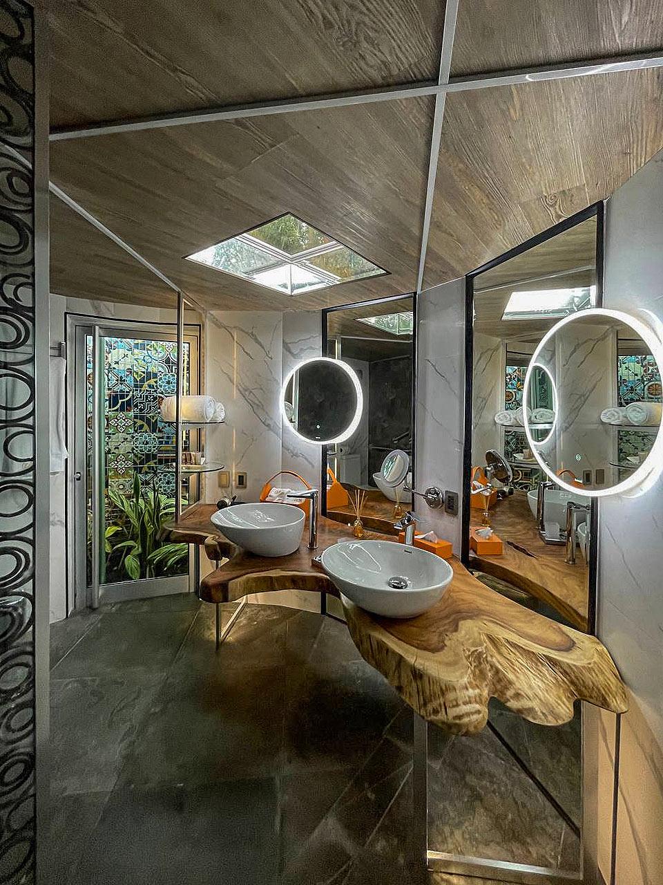Suite Pacific Jacuzzi, el tocador, Hotel Makanda, Manuel Antonio