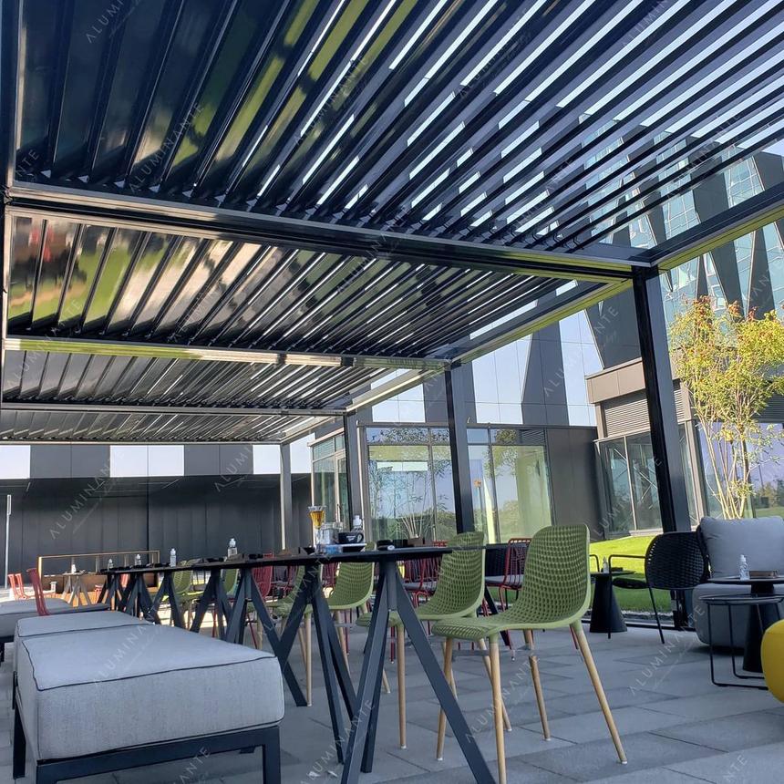 Restaurant: four louvered pergolas 5&nbsp;×&nbsp;4 m with ORIZZONTE THERMO double glazing and SKYLINE guillotine glass, photo 6
