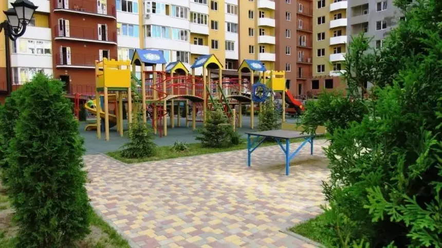 ЖСК Левитана — детская площадка во внутреннем дворе