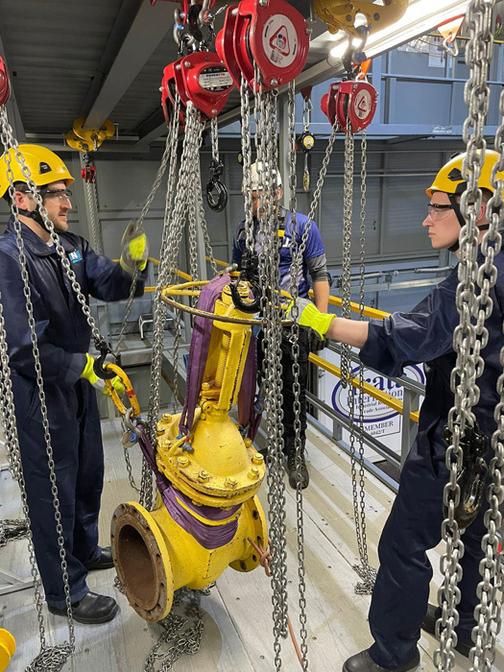 Rigger Initial Training Course (Code 9088) | OPITO