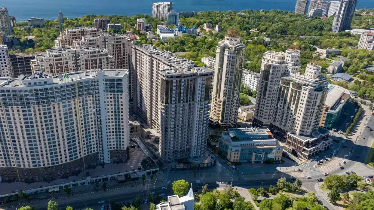 ЖК Родос — территория и архитектура комплекса в Аркадии