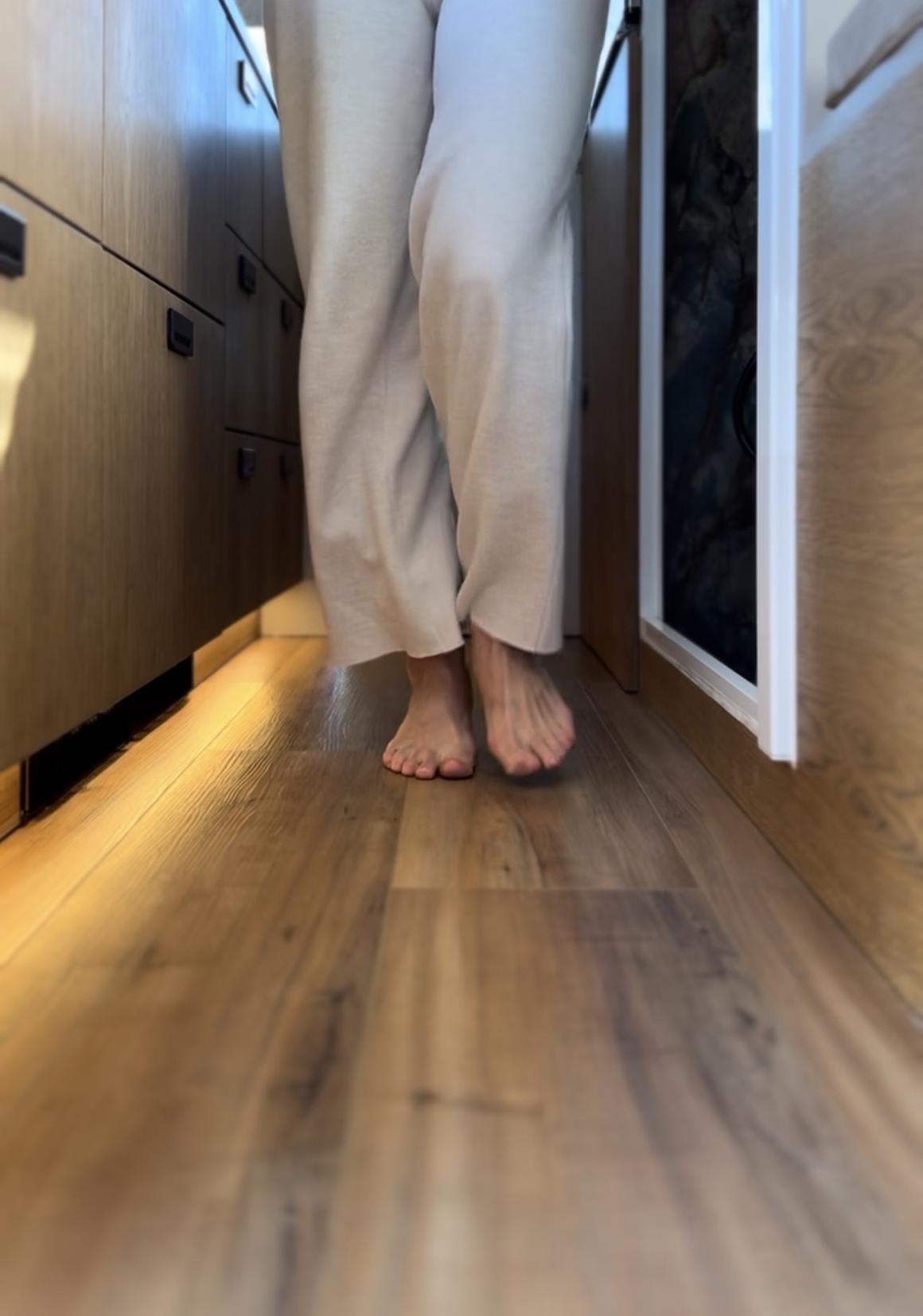 Heated shower floor