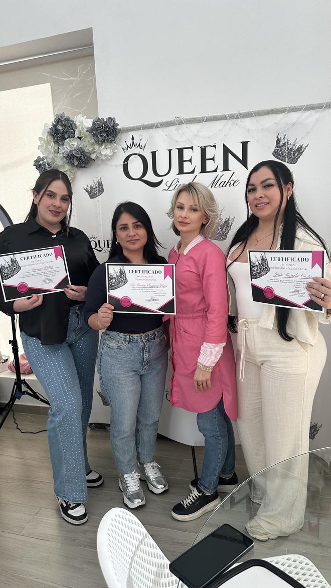 Alumnas de la academia Queen