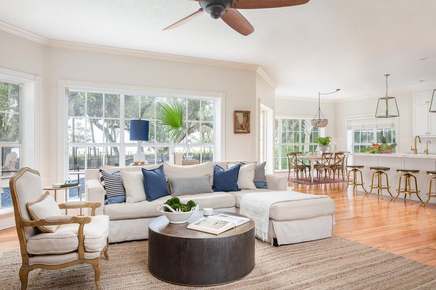 Coastal living room of a furnished rental home