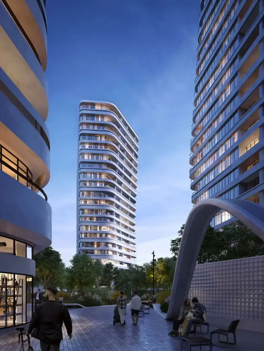 Вечер во дворе KANDINSKY Odessa Residence — подсветка входных групп и ландшафта
