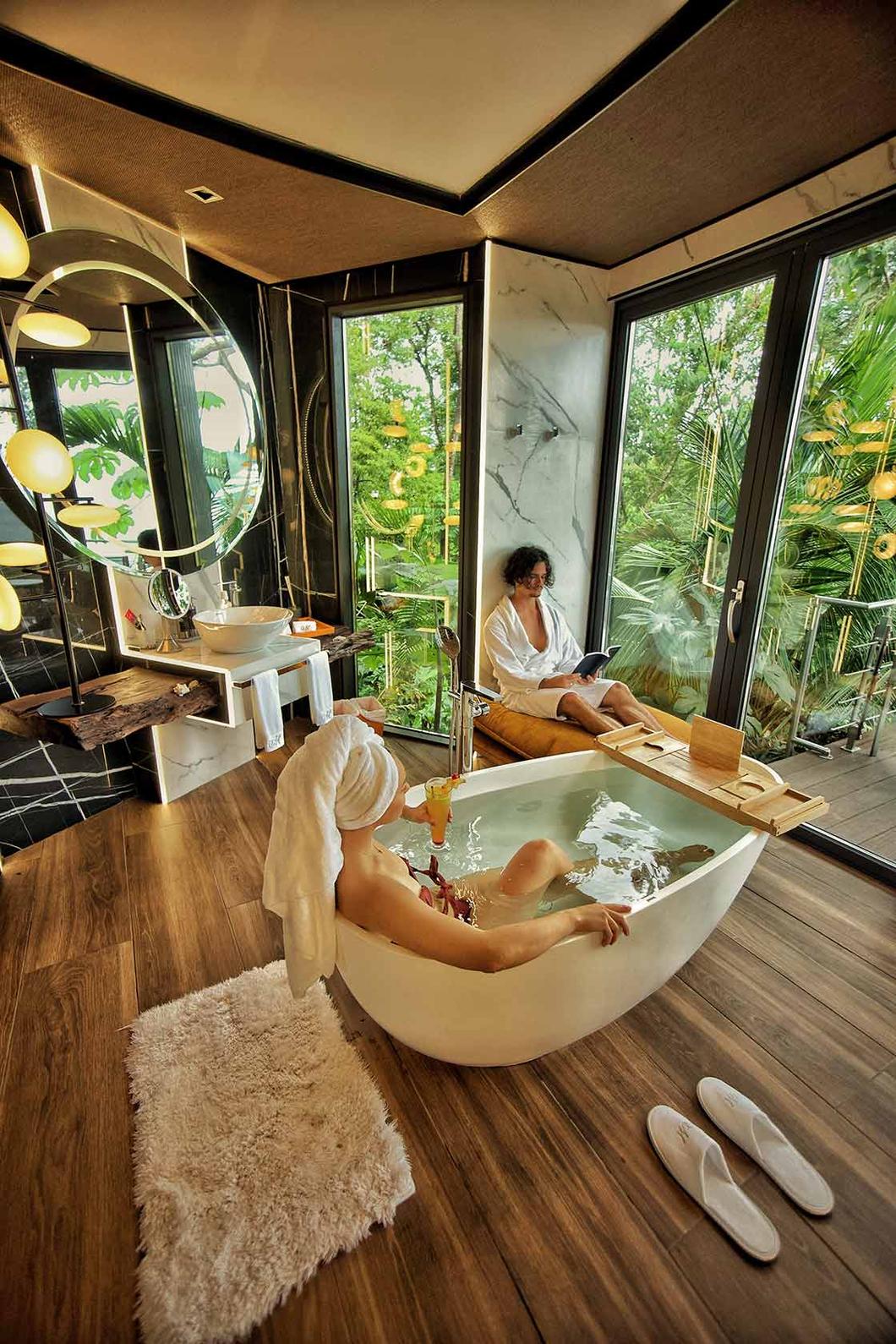 Sky Penthouse Private Pool, a bath with a view, Hotel Makanda, Manuel Antonio